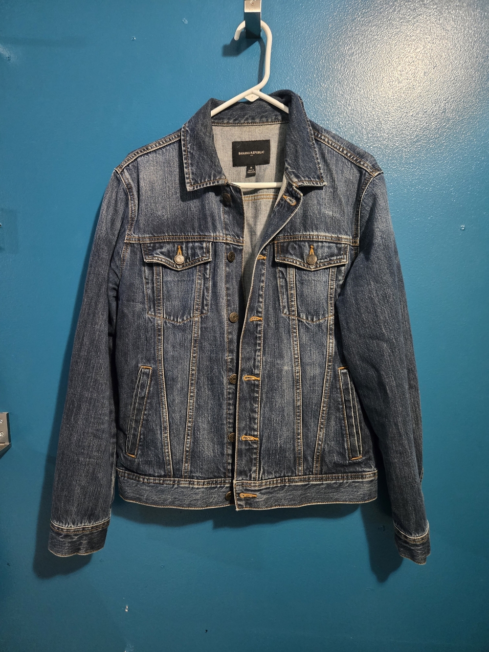 Banana Republic Blue Denim Jacket - Classic Trucker Style